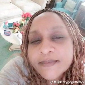 Meet your Posher, Jeneffer